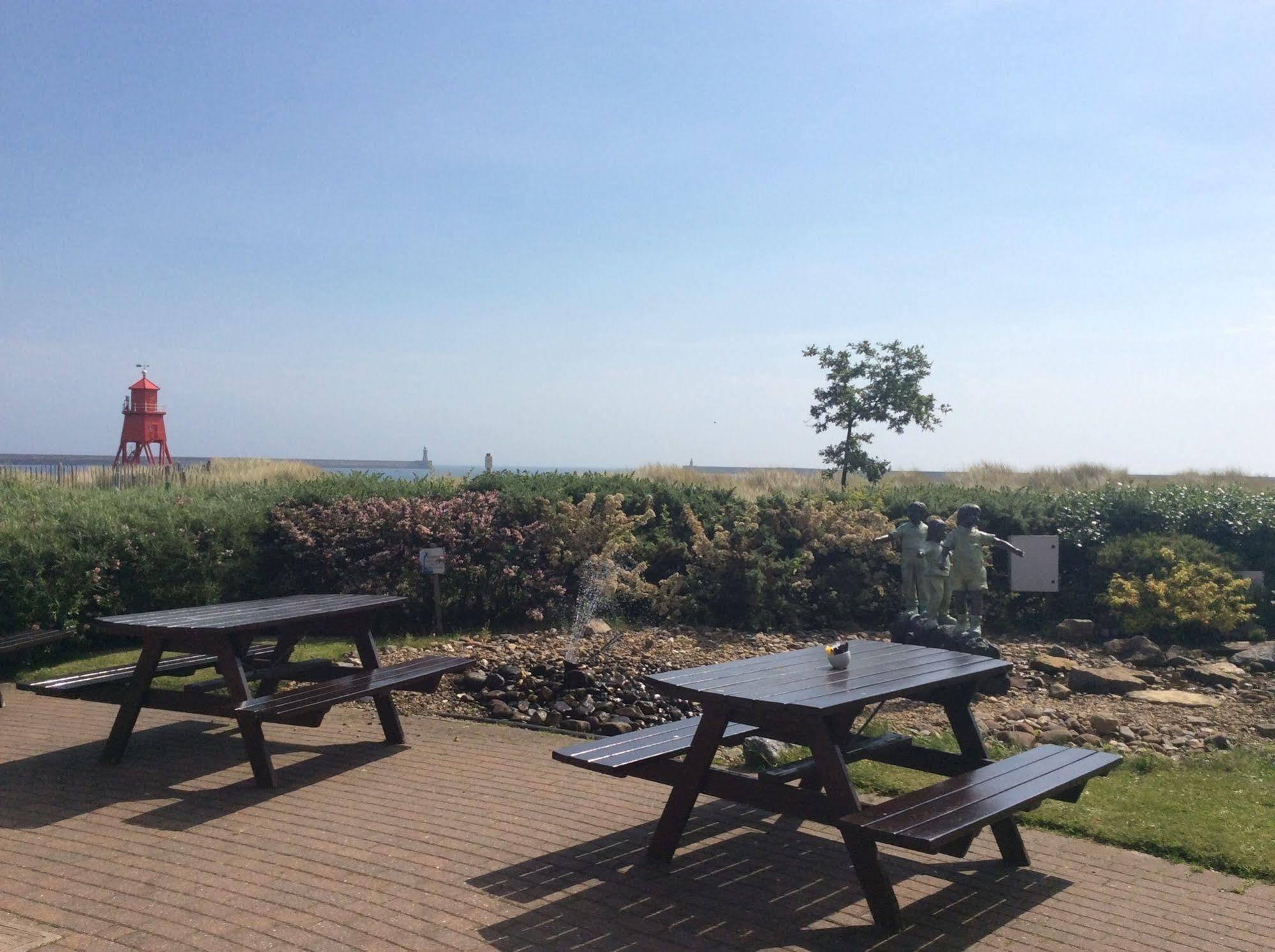 The Little Haven Hotel South Shields Exterior photo